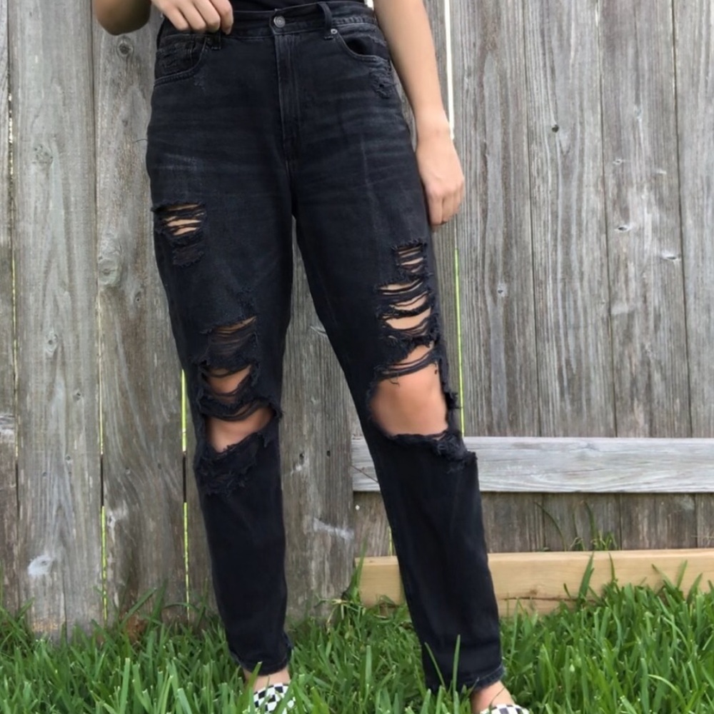 American eagle mom jeans